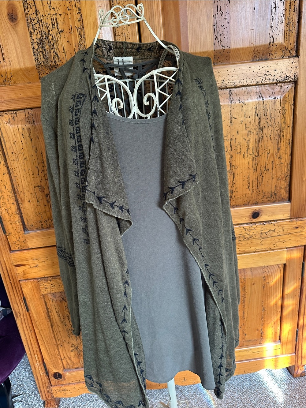 Olive Embroidered Open-Front Women's Cardigan